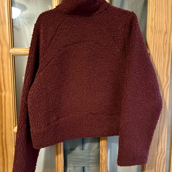 All In Motion Pullover *NWT* size S - Picture 3 of 3